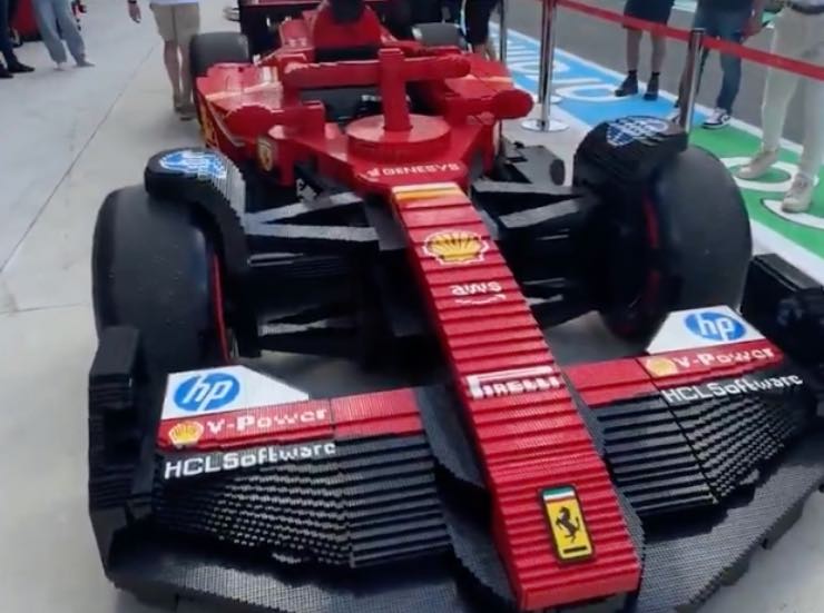 Ferari fatta LEGO