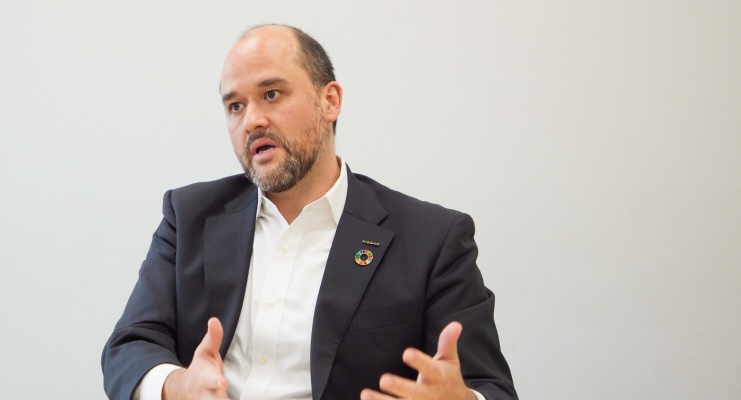 Espinosa cosa succede