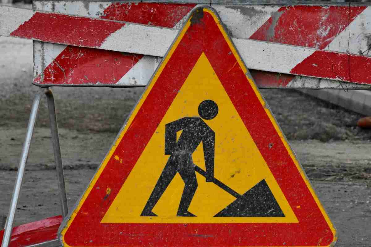 Rifacimento fondi stradali tagli