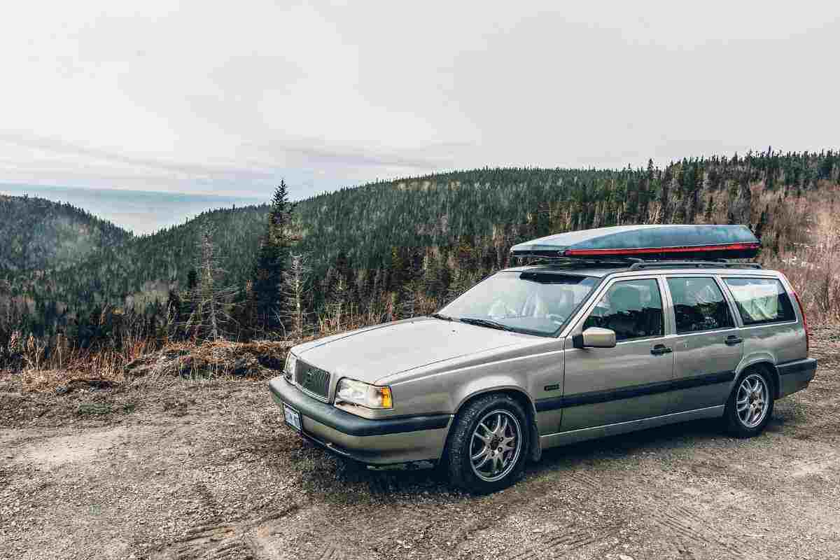 Station wagon crisi auto