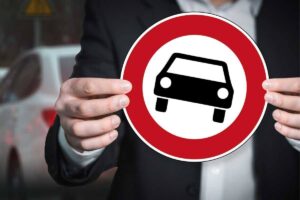 Auto vietate ai turisti