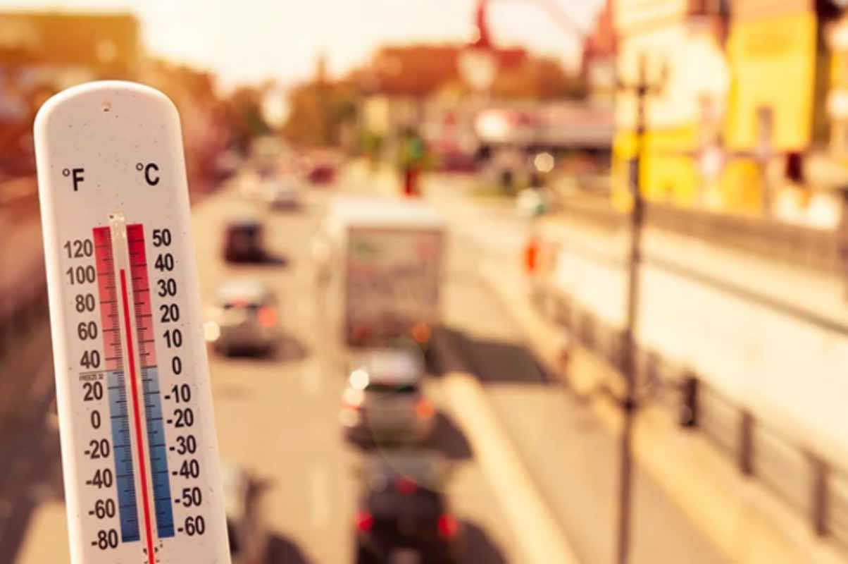Caldo estremo auto