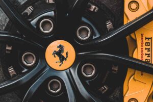 Ferrari squalifica