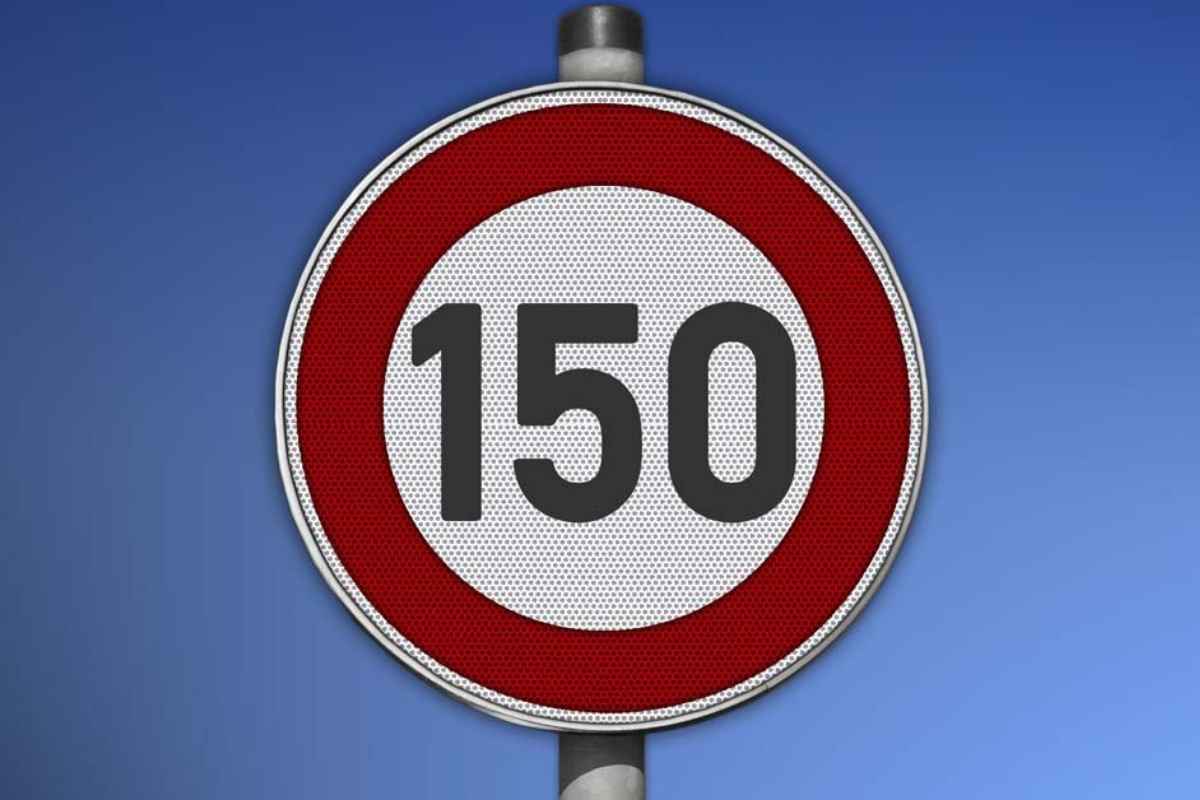 Limite di velocità in autostrada a 150 km h