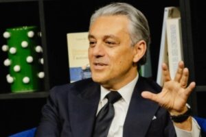 Luca DeMeo frase
