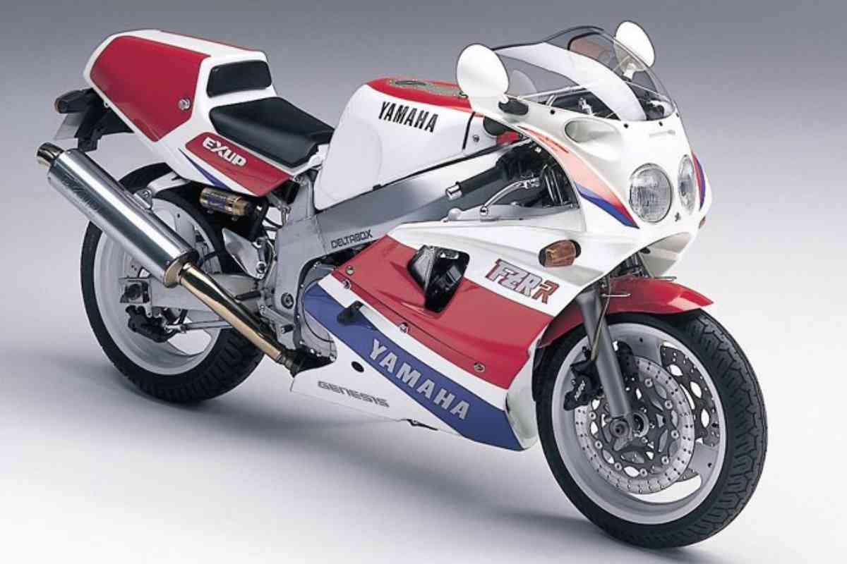 Yamaha FZR 750R OW-01 del 1990