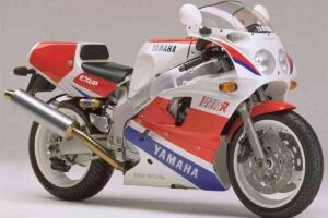 Yamaha FZR 750R OW-01 del 1990