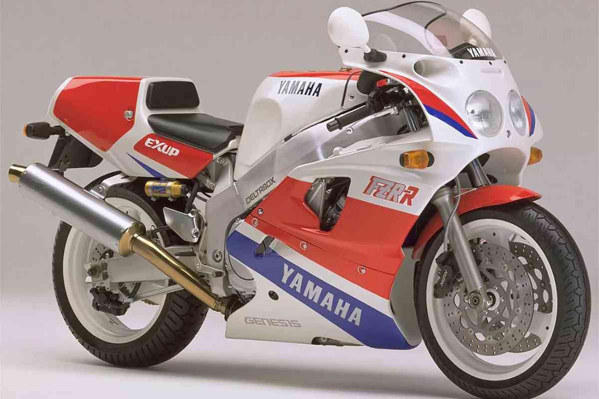 Yamaha FZR 750R OW-01 del 1990