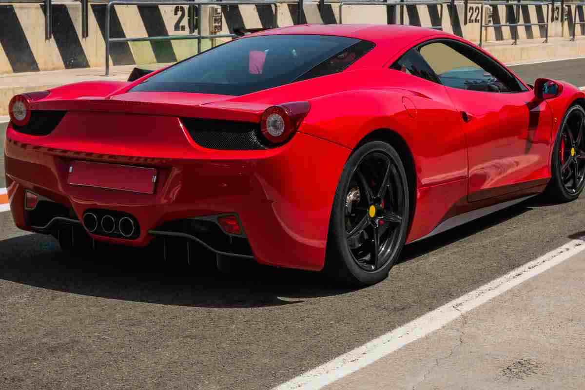 Auto supercar vendite