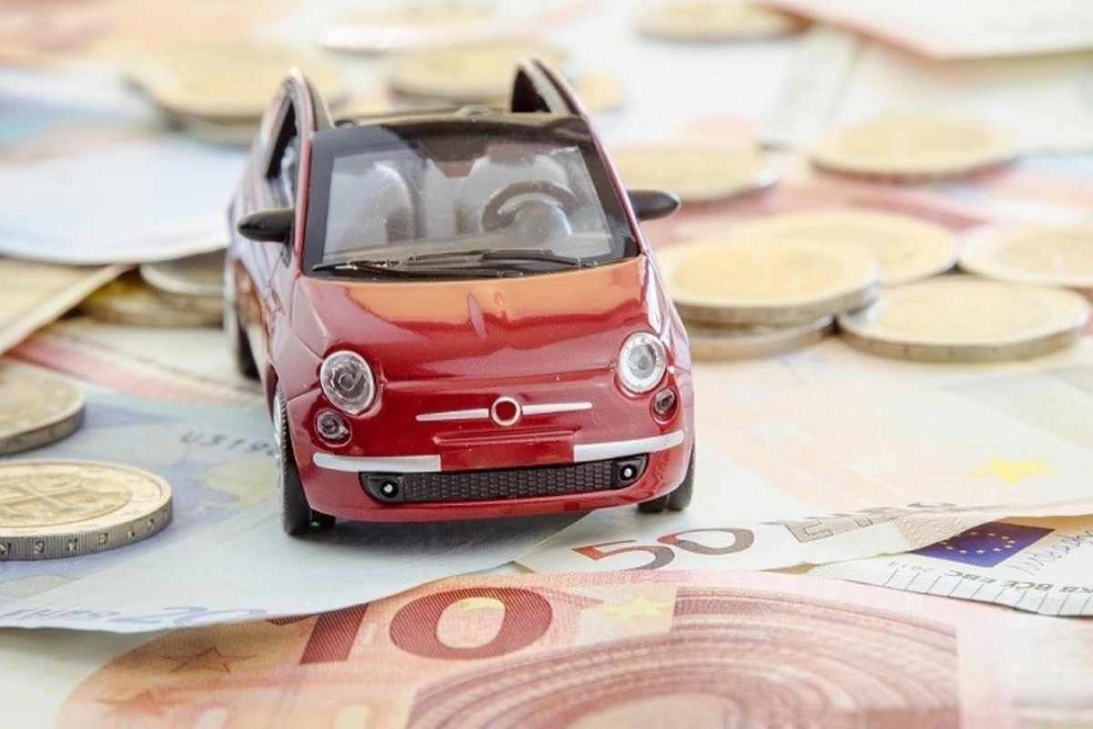 Assicurazione auto truffa