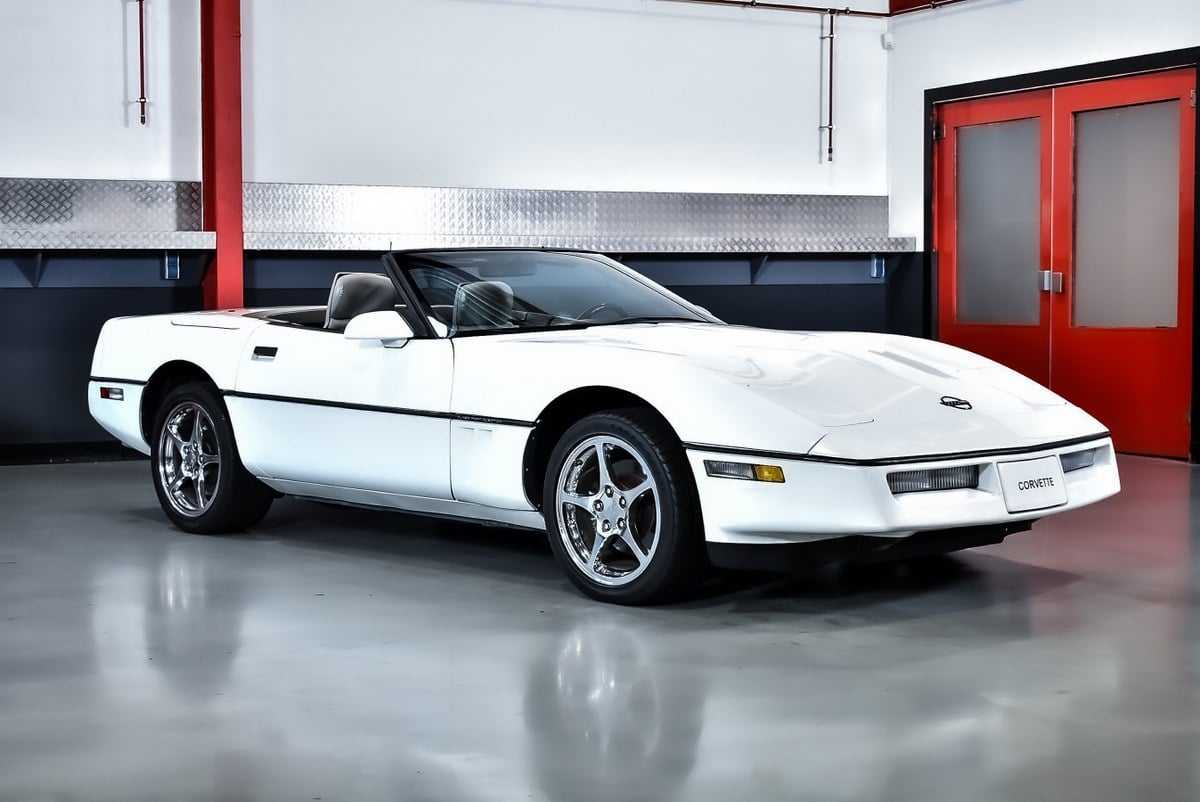 Scoperta auto chevrolet c4 corvette scoperta