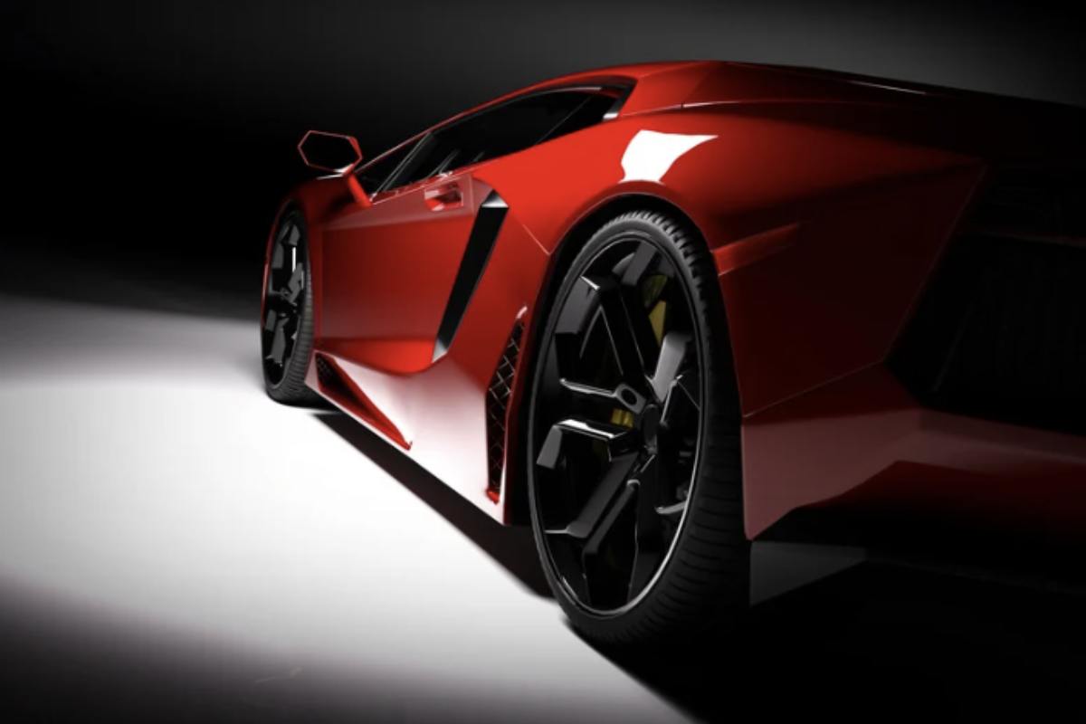 Nel 2026, alcune delle auto più veloci al mondo continuano a ridefinire ciò che pensavamo possibile. Dai record segnati con vetture elettriche