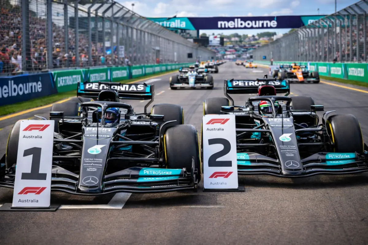 Mercedes di George Russell e Andrea Kimi Antonelli in prima fila nelle qualifiche del GP d’Australia di Formula 1 a Melbourne