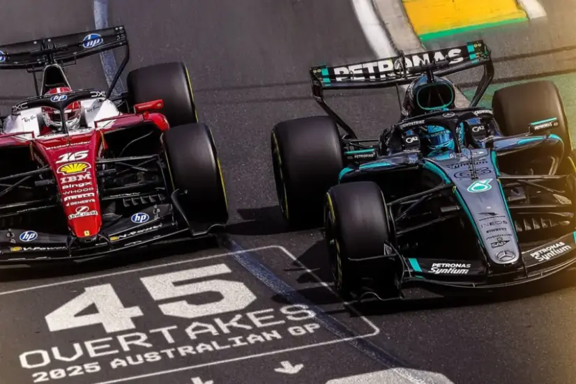 Mercedes e Ferrari in duello durante il GP d’Australia di Formula 1 sul circuito di Melbourne