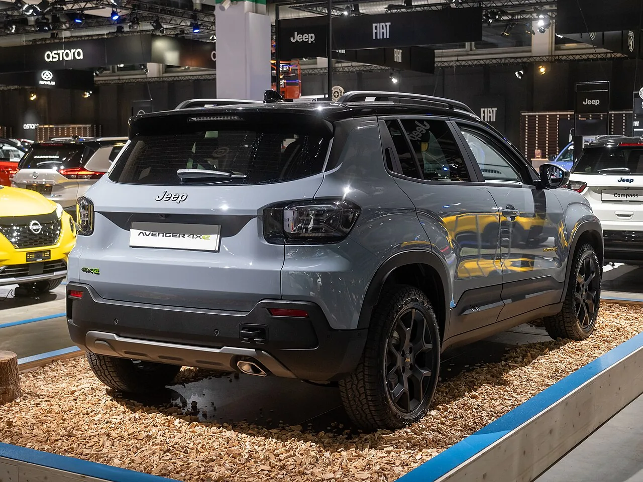 Jeep Avenger, 300.000 ordini in Europa: il SUV che domina il mercato italiano